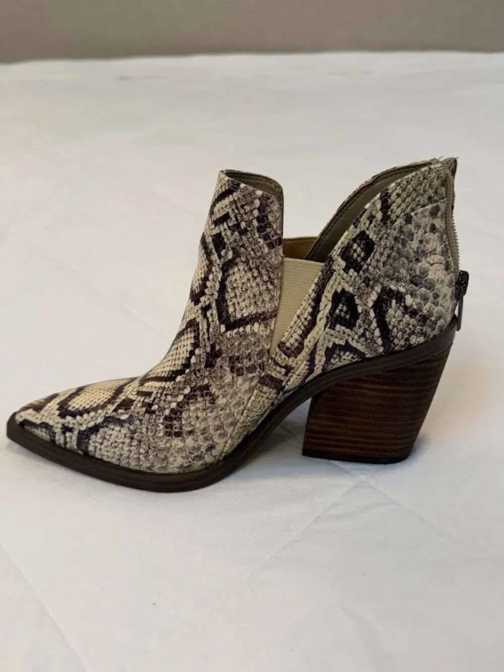 Dolce Vita Snake Print Western‎ Booties – Size 6.5 – Neutral Brown/Cream